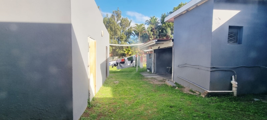 8 Bedroom Property for Sale in Amalinda Eastern Cape